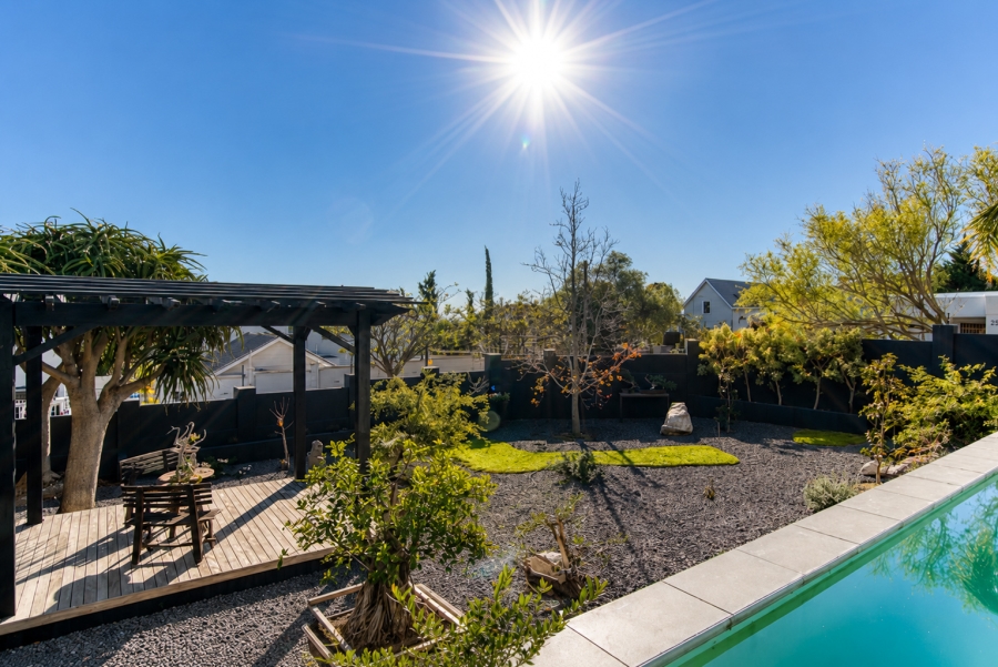 3 Bedroom Property for Sale in Heldervue Western Cape